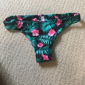 •cheeky bathing suit floral bottoms•